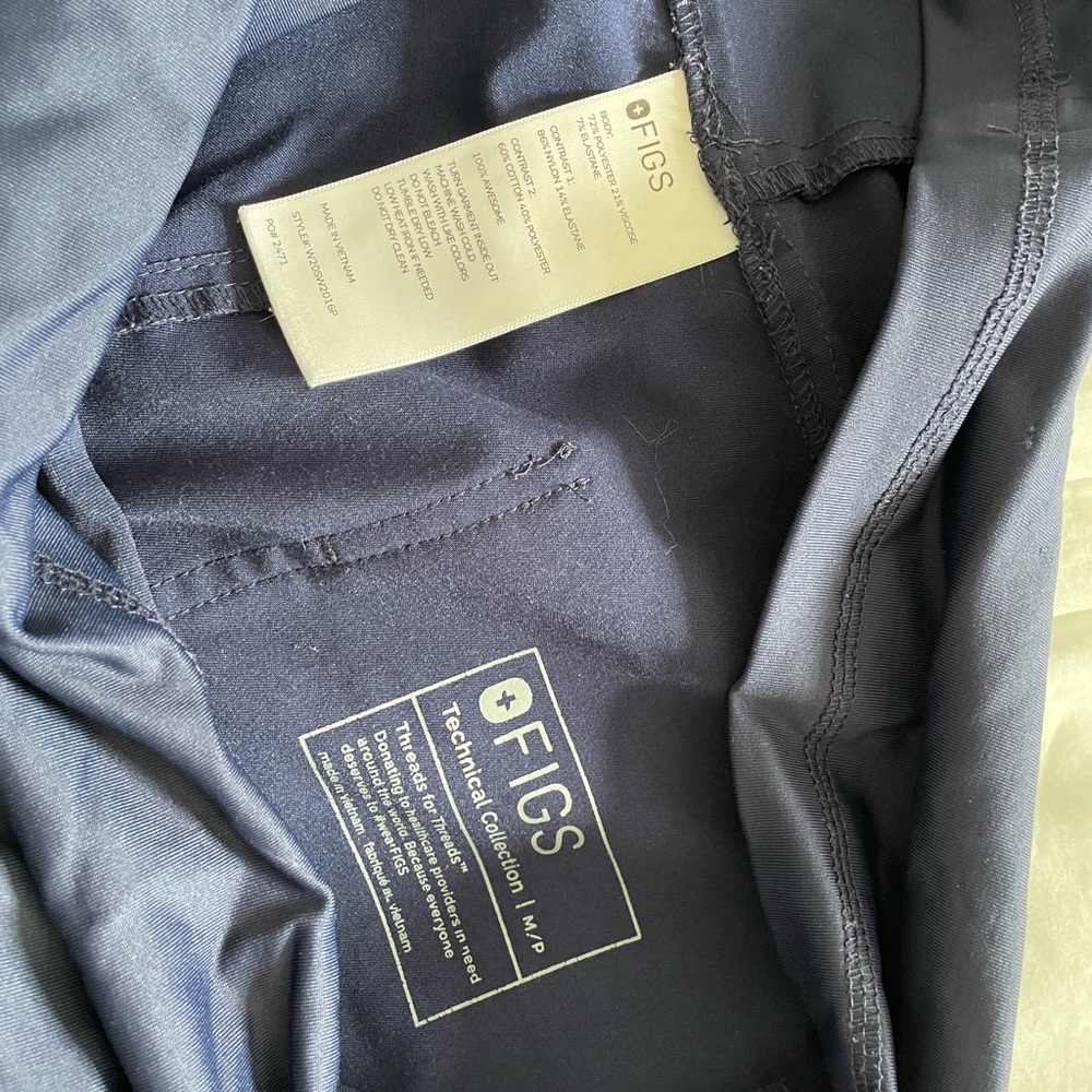 Figs Zamora Jogger Maternity Scrub Pant Medium Petite Navy